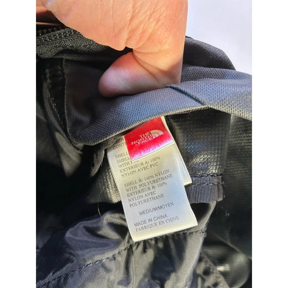 The North Face Base Camp Duffle Bag Medium Black Water Resistant Travel Bag‎